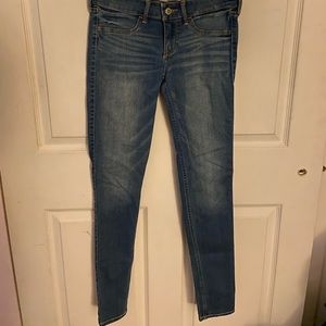 Light wash Hollister Skinny Jeans